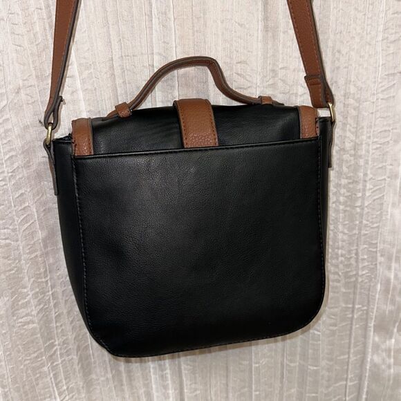 Time and Tru Black Brown Faux Leather Buckle Flap Closure Crossbody Saddle Bag - Picture 2 of 14